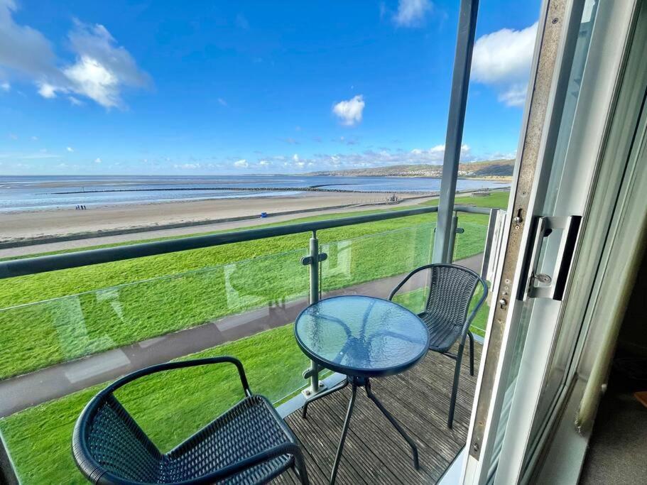 Beachfront Bliss With Spectacular Views Llanelli Exterior foto